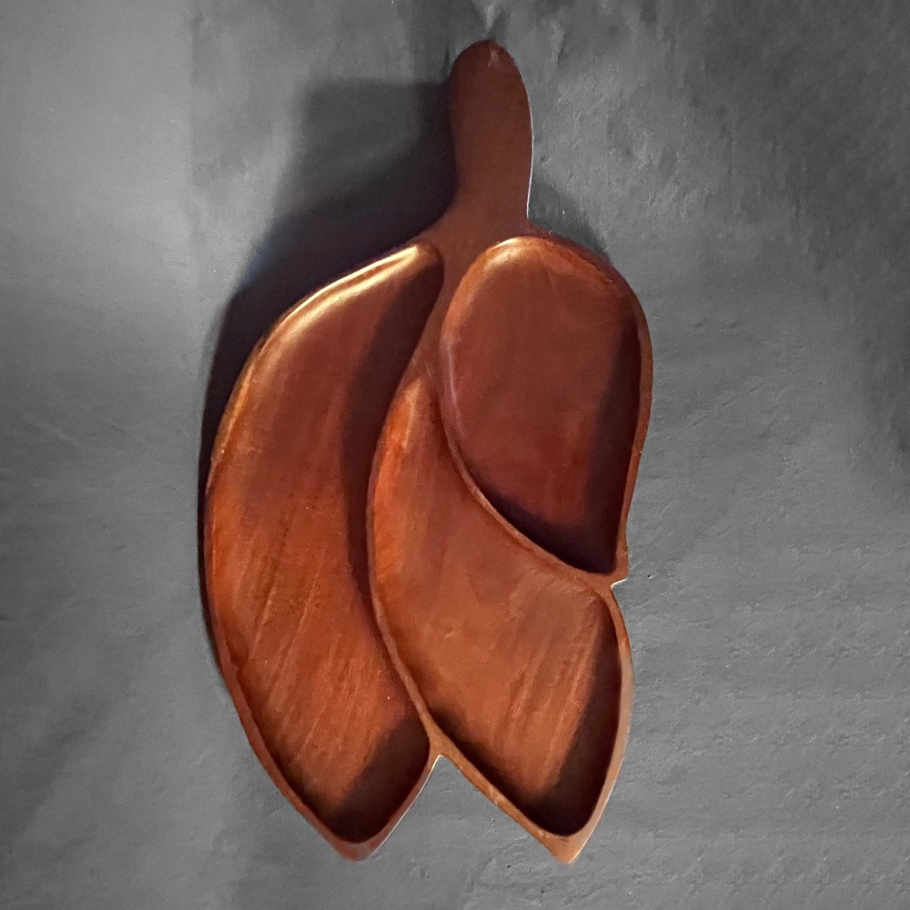 Oversized Vintage Leaf Serving Tray